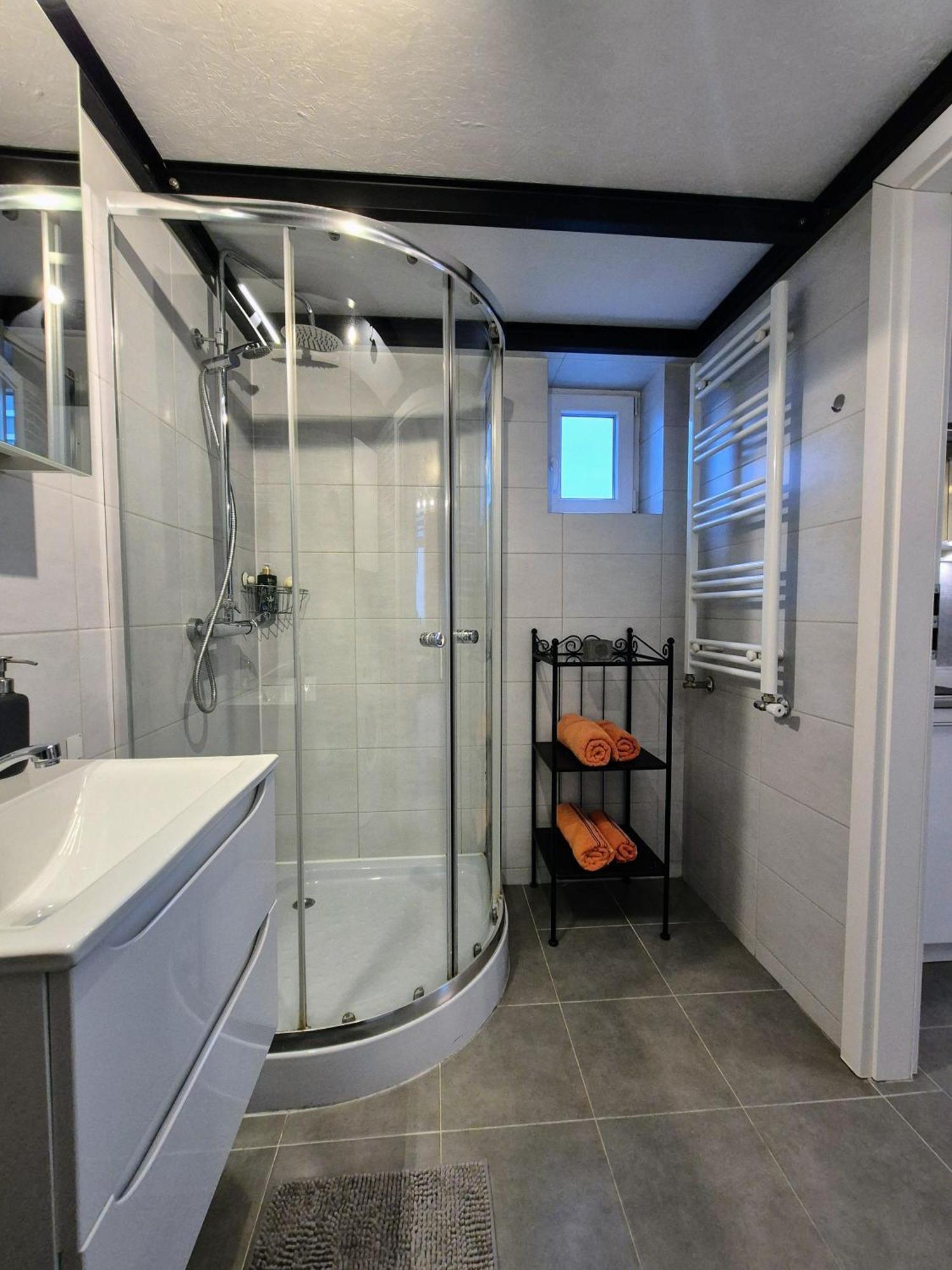 Klimatyczny Apartament W Magicznym Miejscu Lodz  Luaran gambar